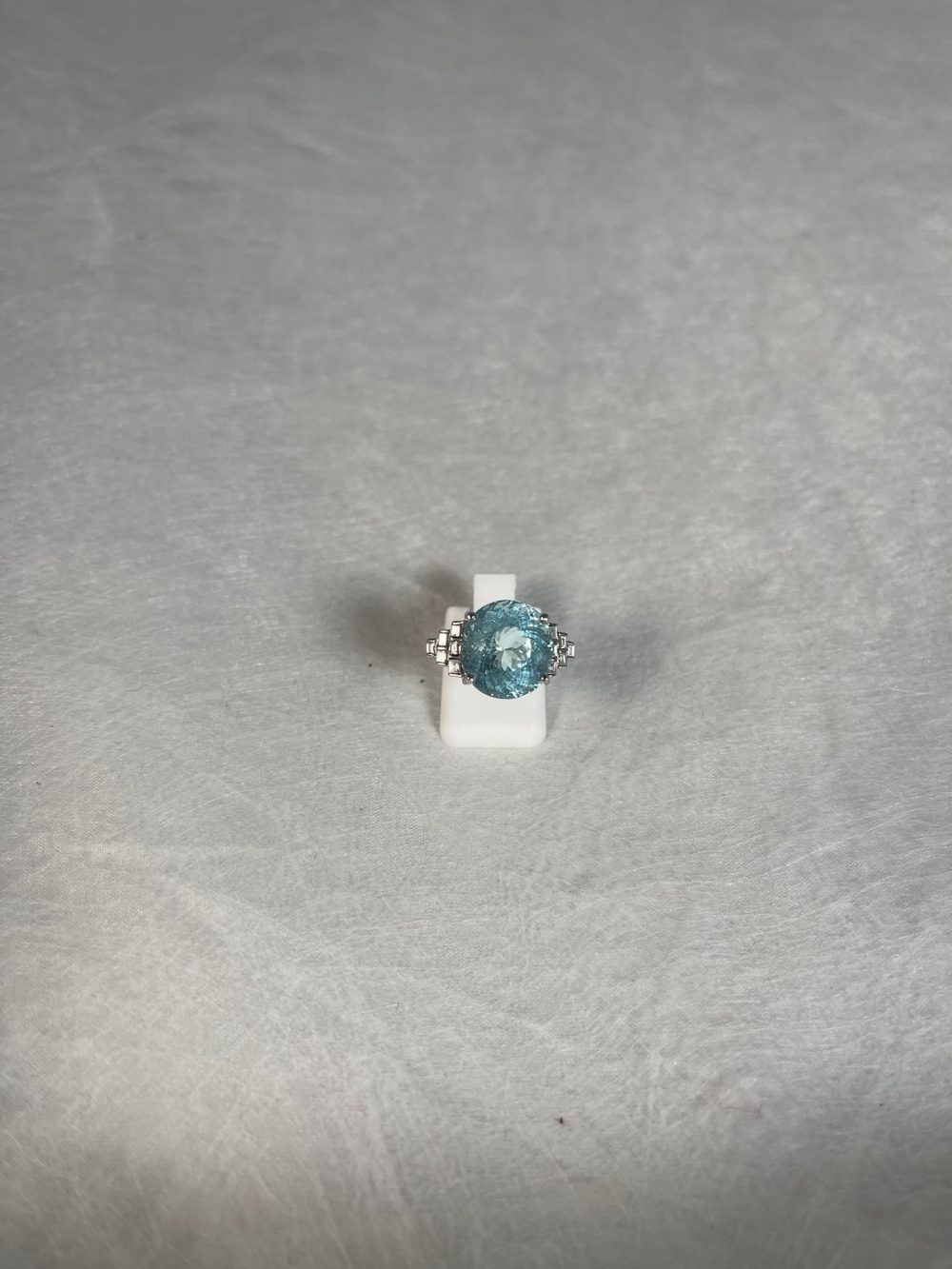 bague or gris aigue marine